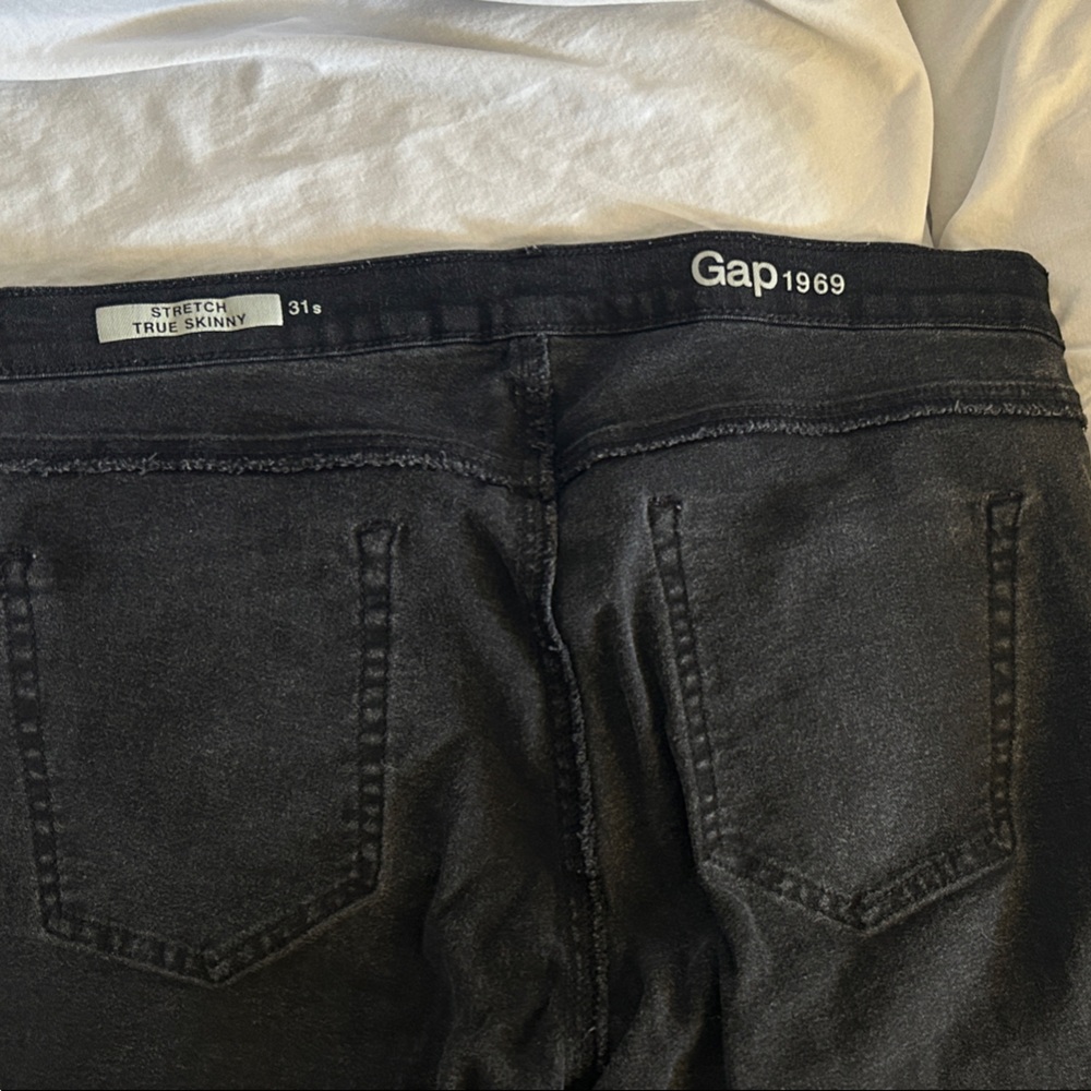 GAP Women's Stretch True Skinny Jeans - Black 31S - Picture 4 of 7